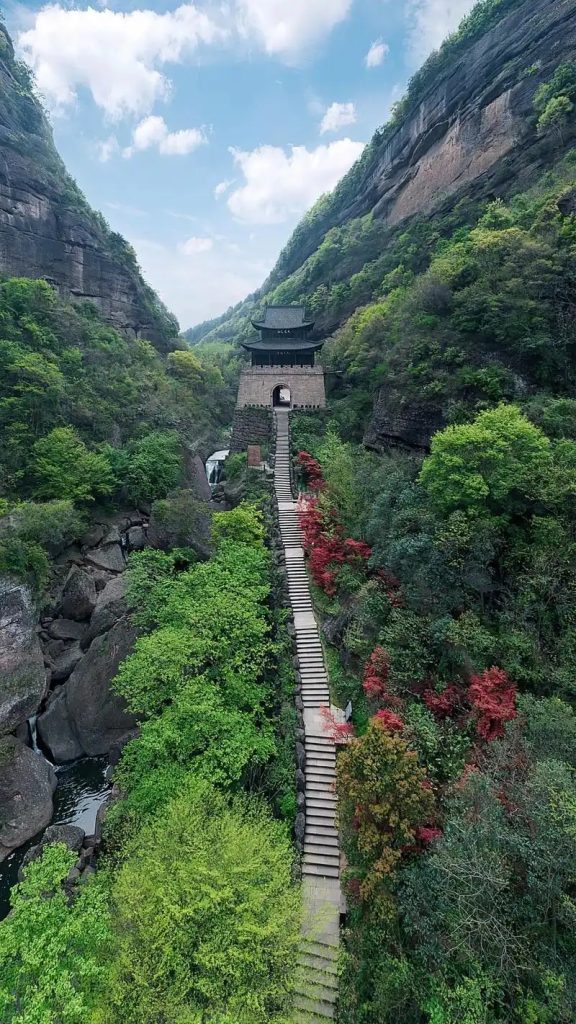 国家AAAAA级旅游景区剑门关-专注于利州本地信息和服务为一体的网站利州江畔