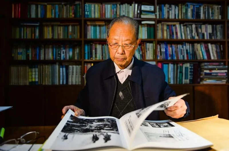 A98EBA669AC0178479A09AD73723A203