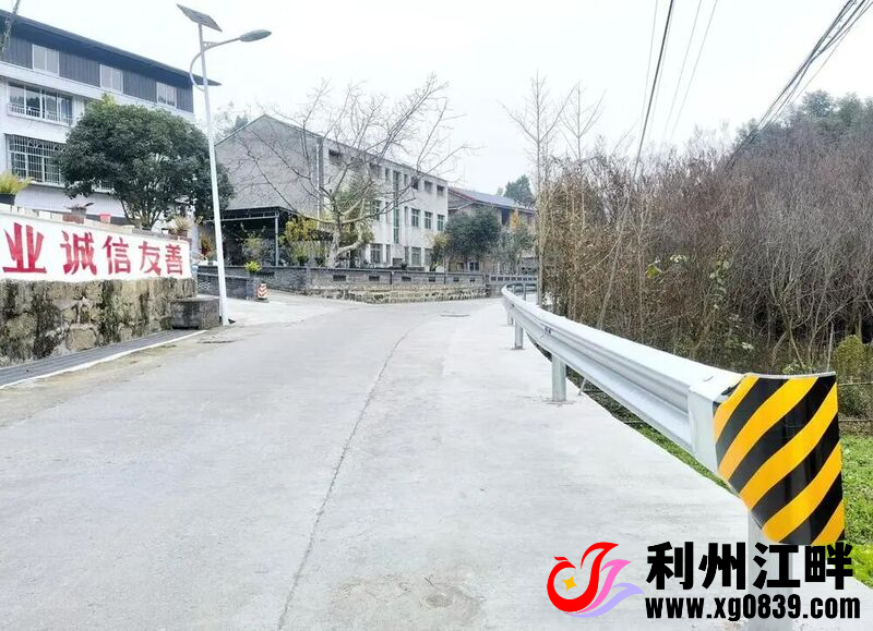 图片[2]-专注于利州本地信息和服务为一体的网站踏实！广元这几条路装上“暖心防线”